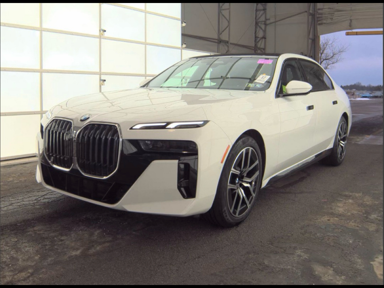 BMW 7 Series 740i xDrive Sedan 2024