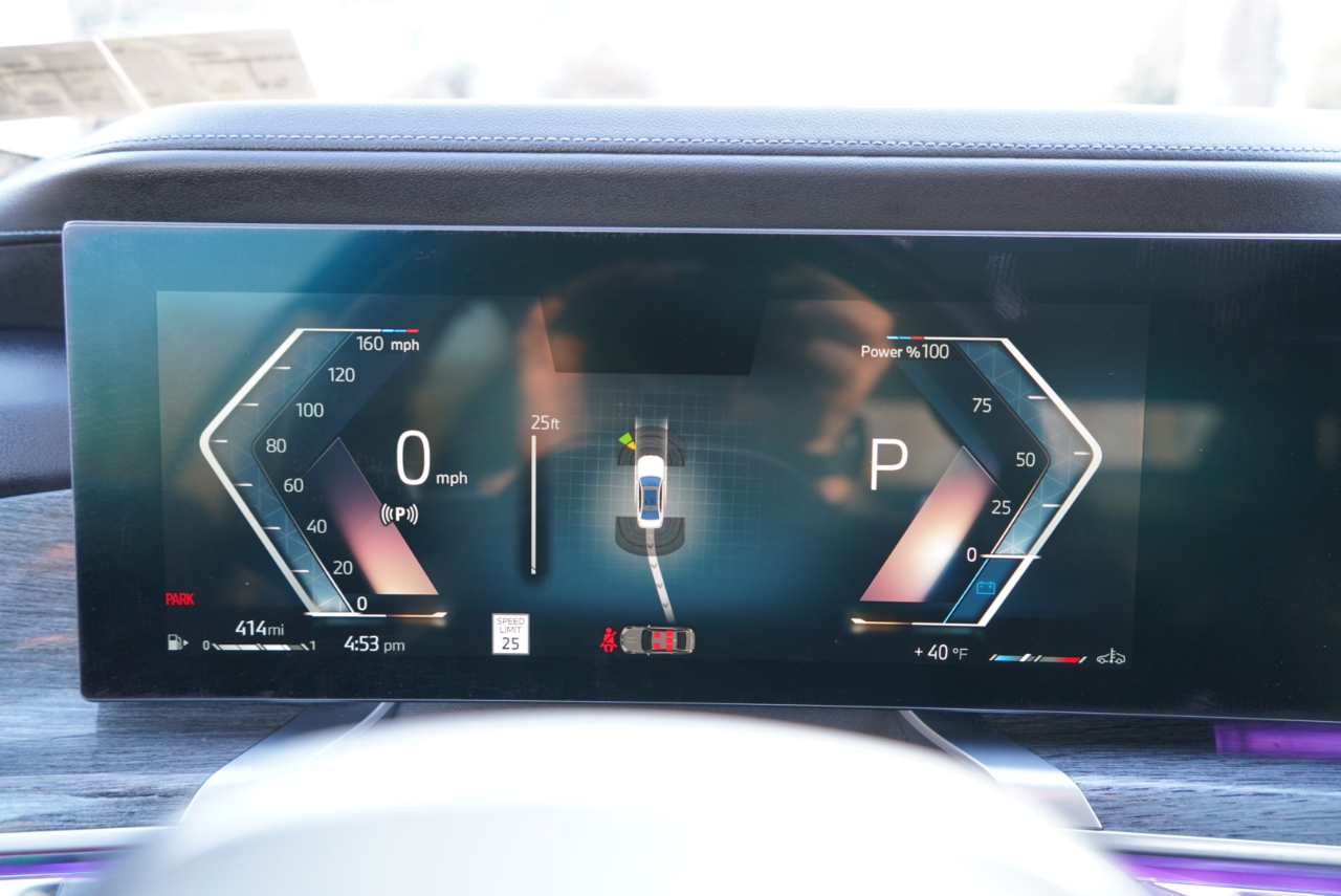 BMW 7 Series 740i xDrive Sedan 2024