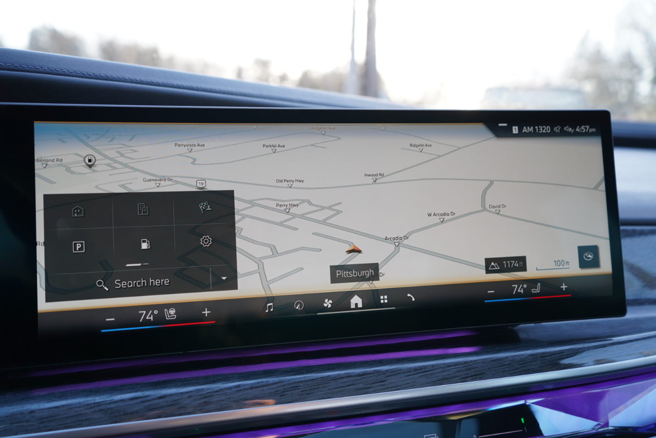 BMW 7 Series 740i xDrive Sedan 2024