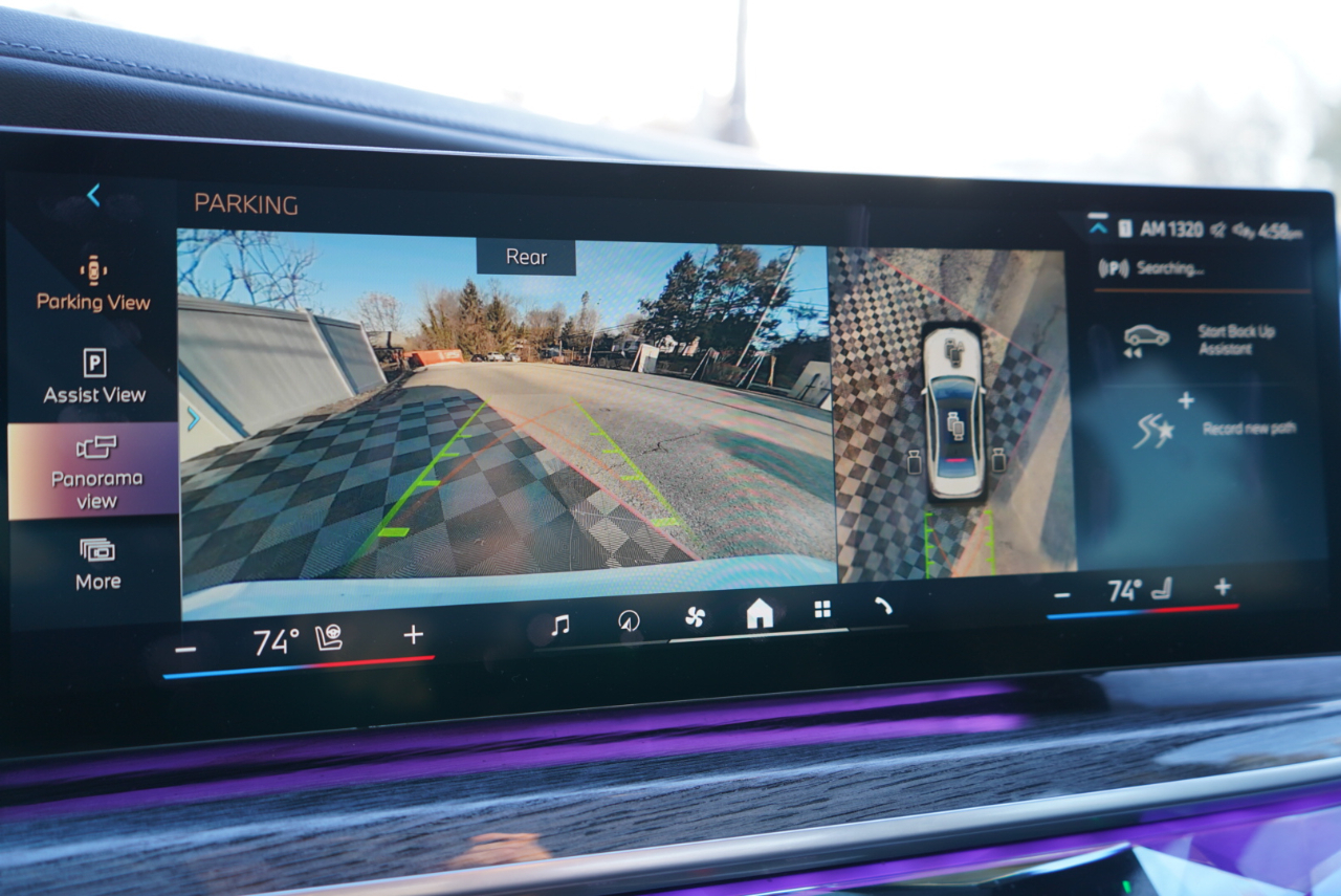 BMW 7 Series 740i xDrive Sedan 2024