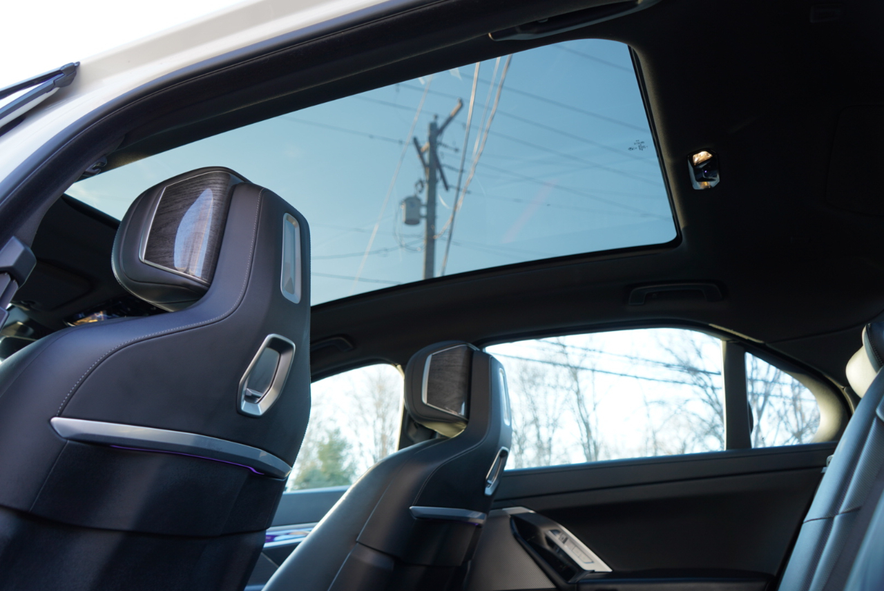 BMW 7 Series 740i xDrive Sedan 2024