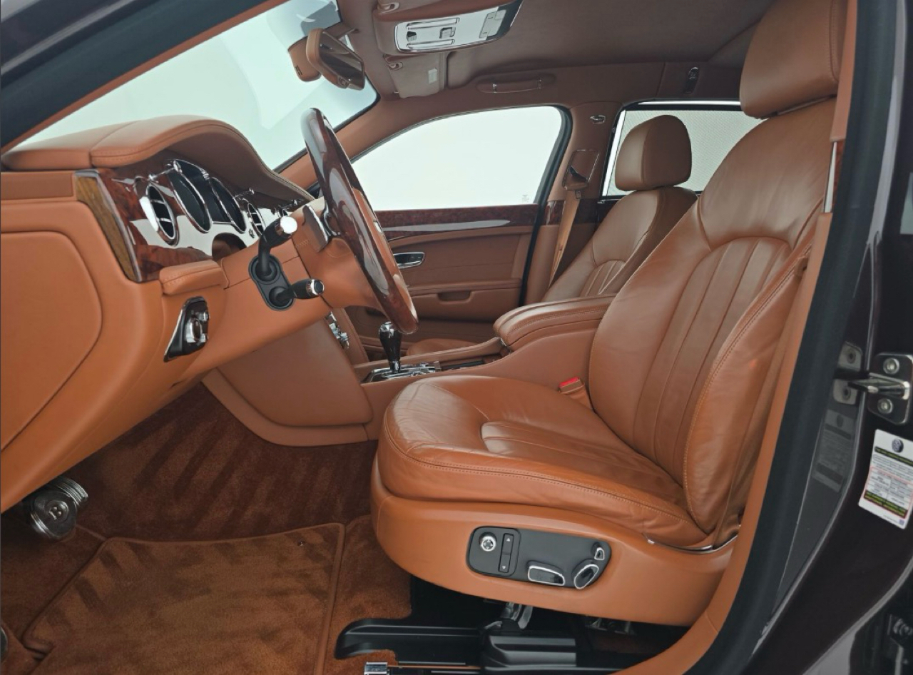 Bentley Mulsanne 4dr Sdn 2011