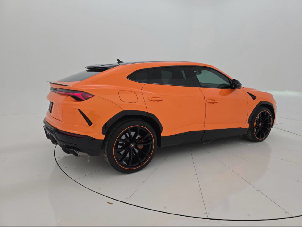 Lamborghini Urus AWD 2022