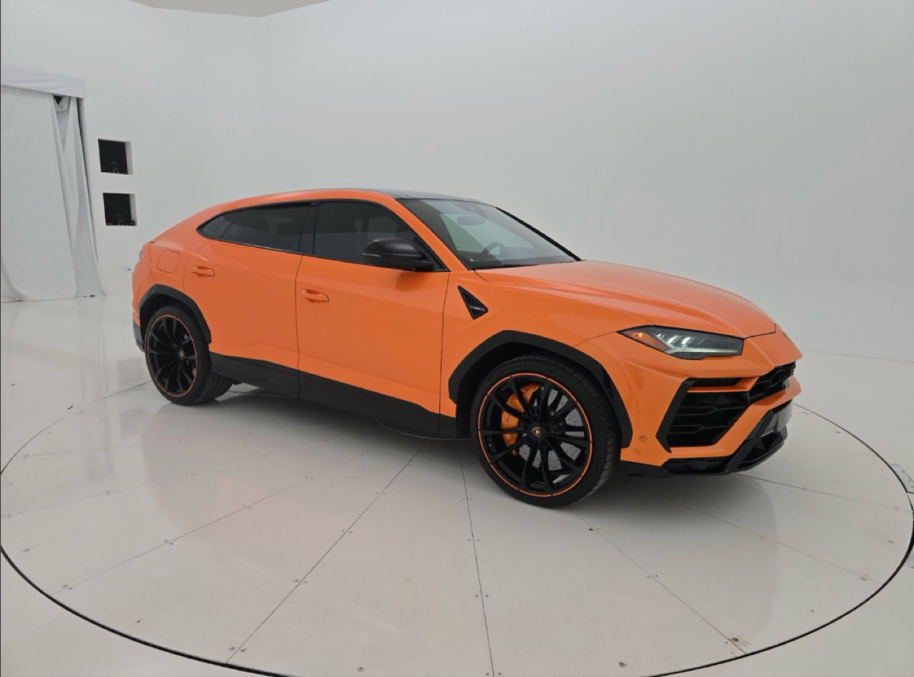 Lamborghini Urus AWD 2022