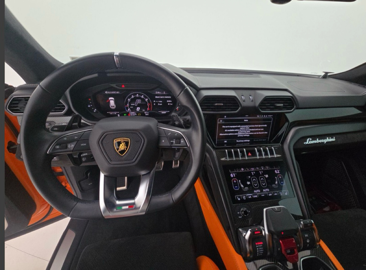 Lamborghini Urus AWD 2022