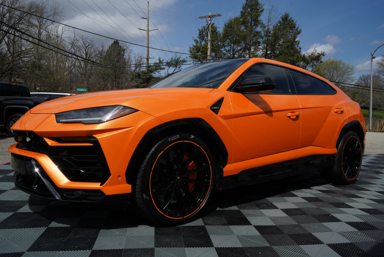Lamborghini Urus AWD 2022