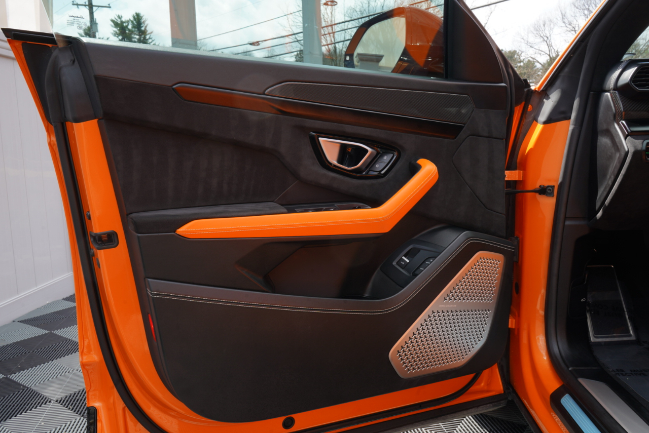 Lamborghini Urus AWD 2022