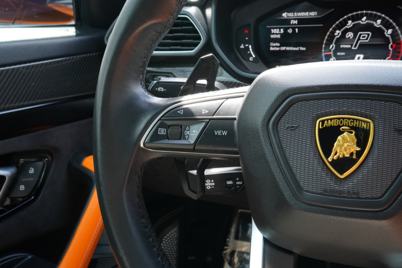 Lamborghini Urus AWD 2022