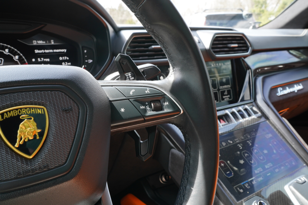 Lamborghini Urus AWD 2022