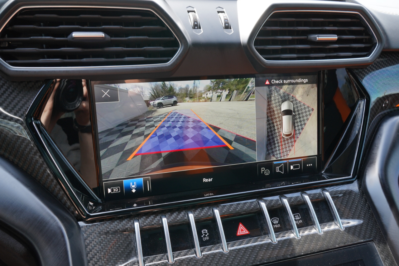 Lamborghini Urus AWD 2022