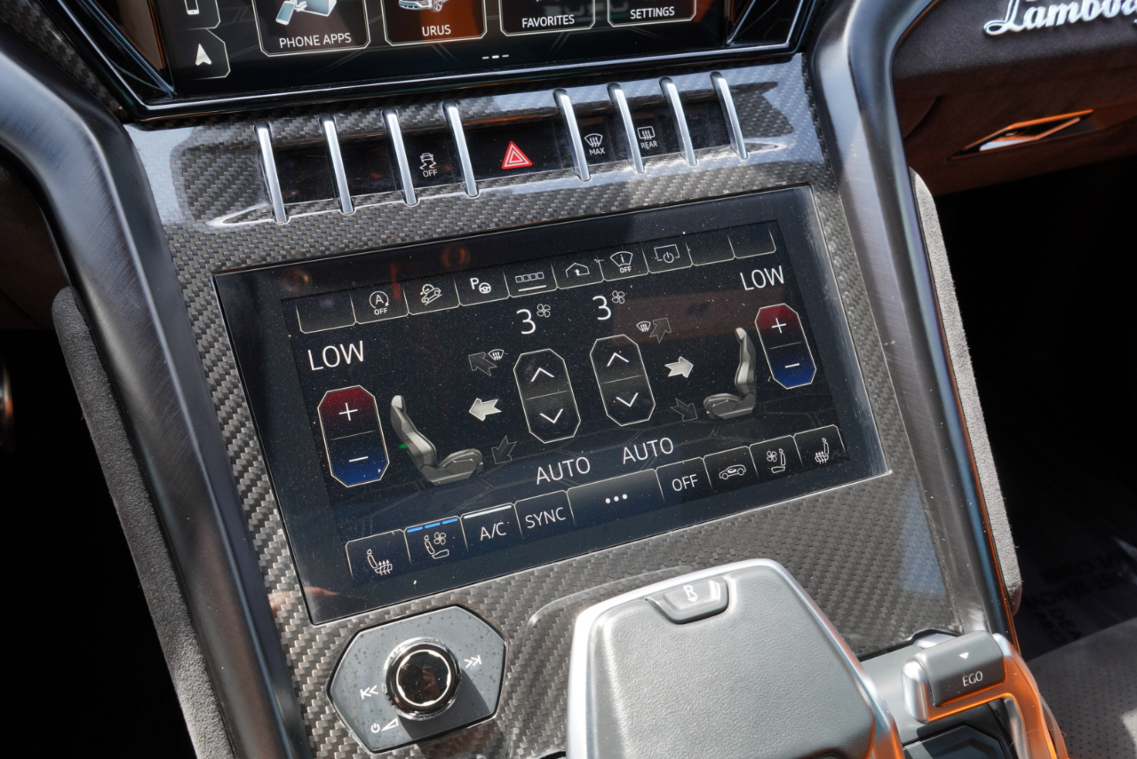 Lamborghini Urus AWD 2022