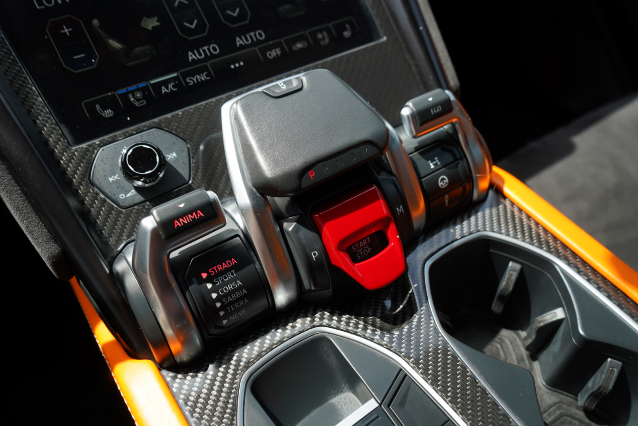 Lamborghini Urus AWD 2022