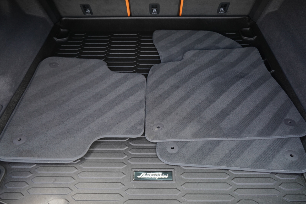 Lamborghini Urus AWD 2022