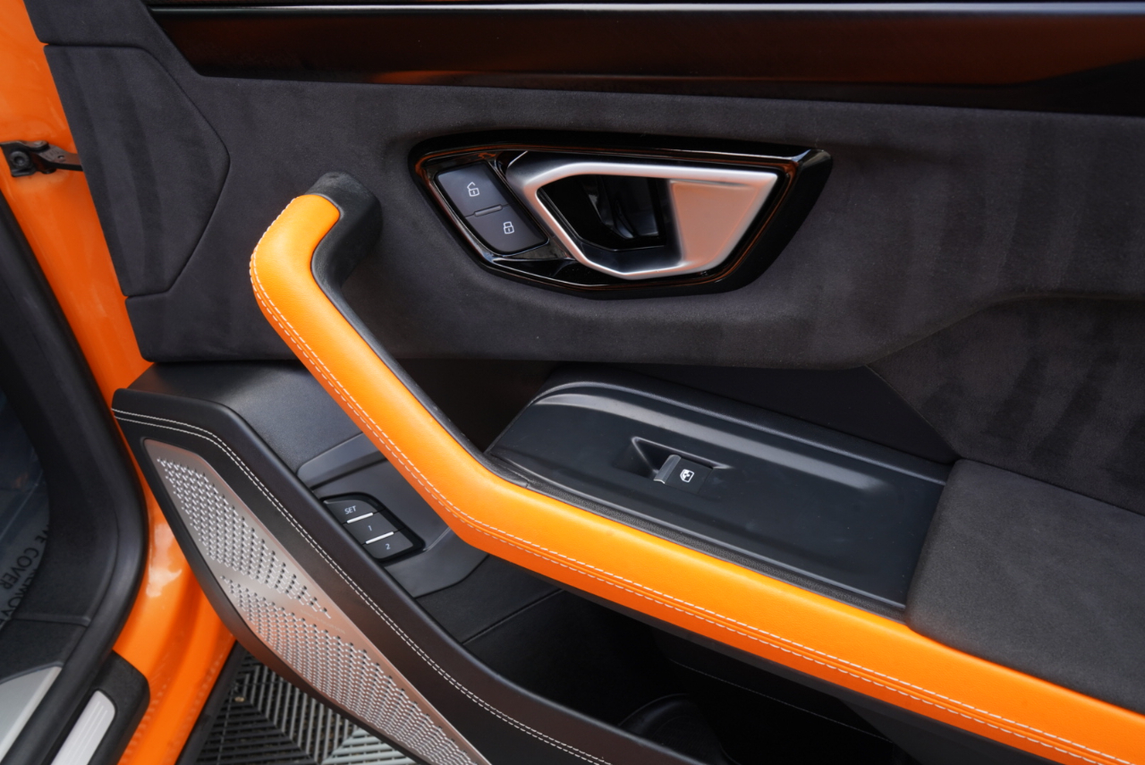 Lamborghini Urus AWD 2022