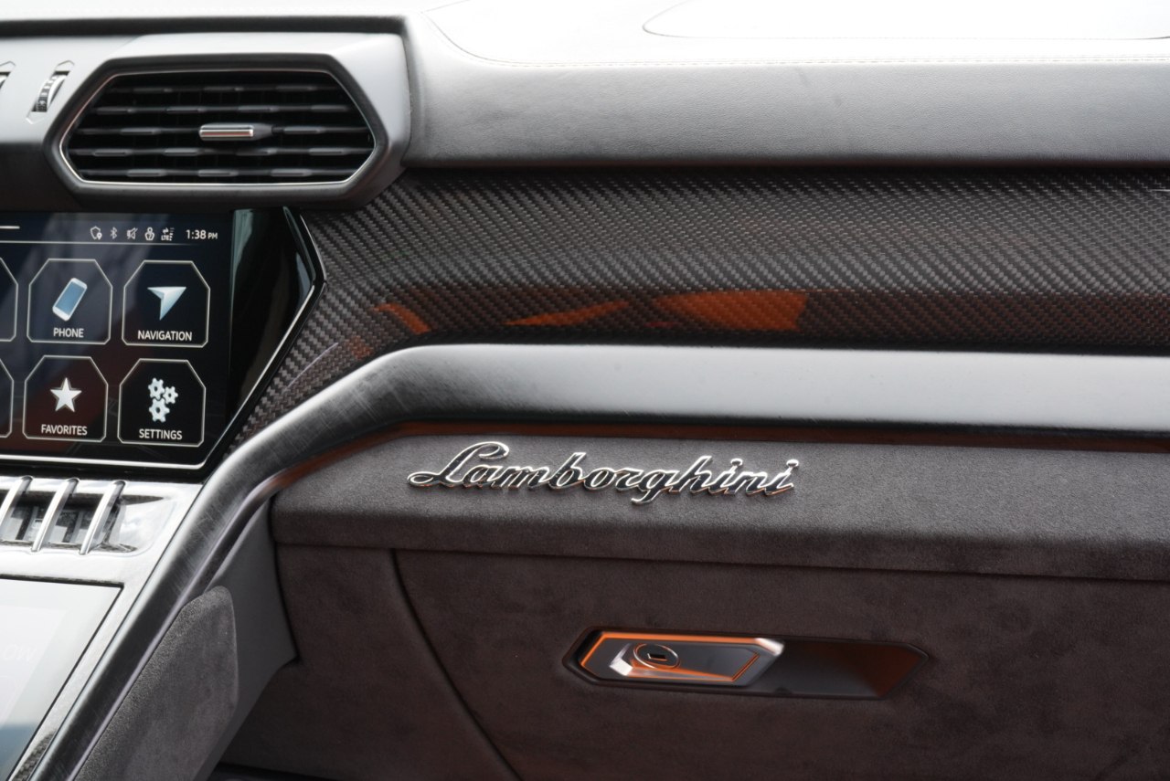 Lamborghini Urus AWD 2022