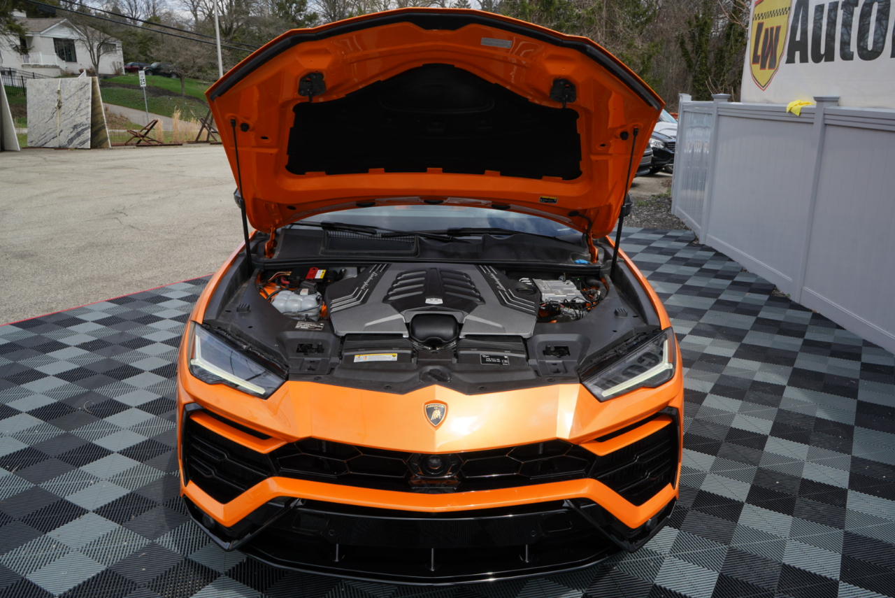 Lamborghini Urus AWD 2022