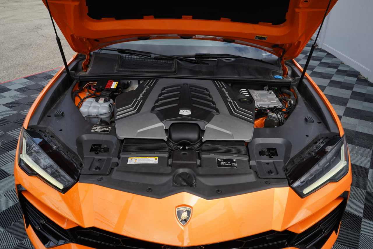 Lamborghini Urus AWD 2022