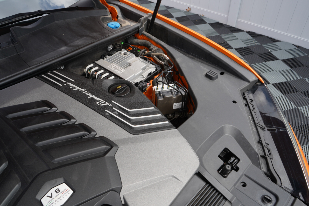 Lamborghini Urus AWD 2022