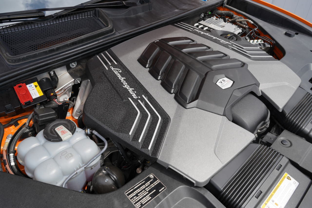 Lamborghini Urus AWD 2022