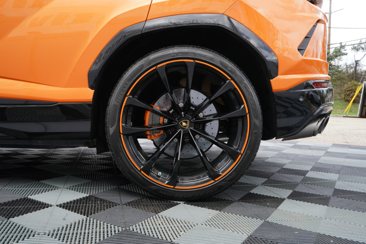 Lamborghini Urus AWD 2022