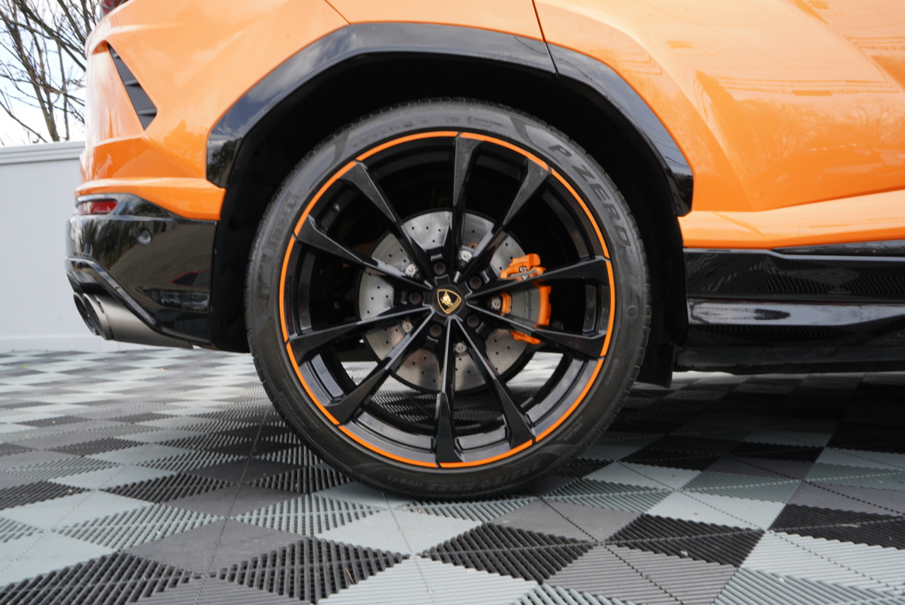 Lamborghini Urus AWD 2022