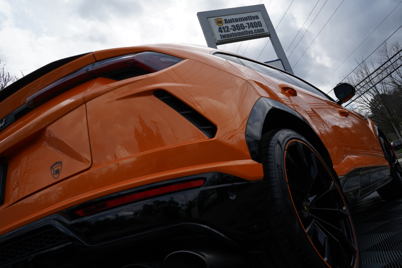 Lamborghini Urus AWD 2022