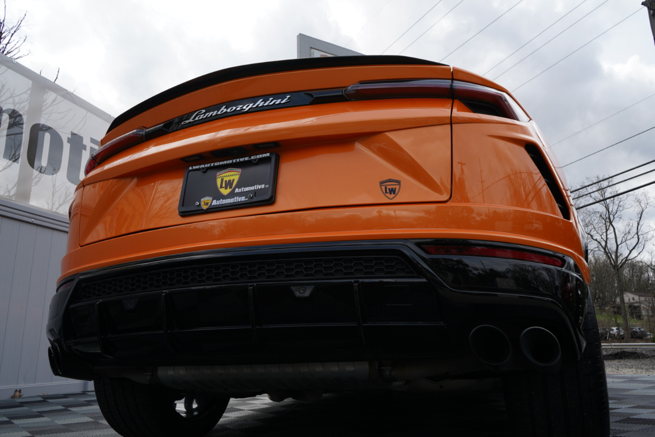 Lamborghini Urus AWD 2022