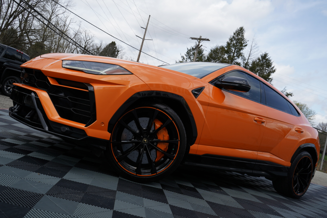 Lamborghini Urus AWD 2022