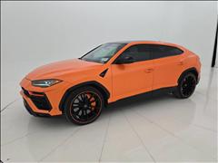 2022 Lamborghini Urus 