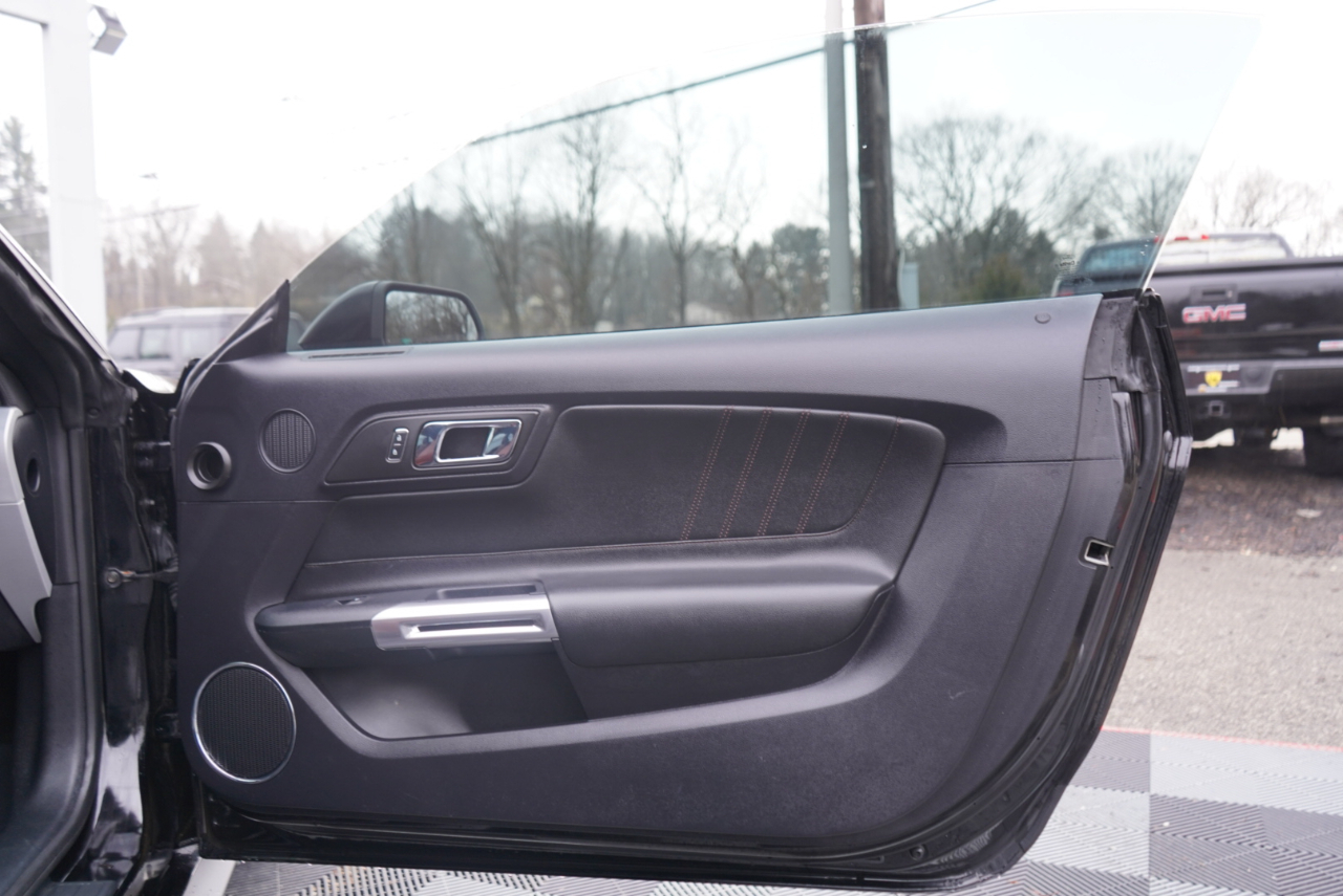 Ford Mustang 2dr Conv GT Premium 2015