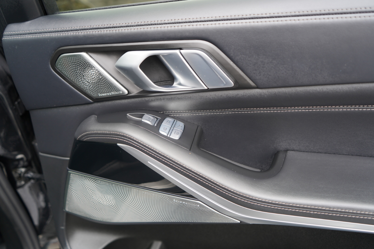 BMW X7 ALPINA XB7 Sports Activity Vehicle 2022