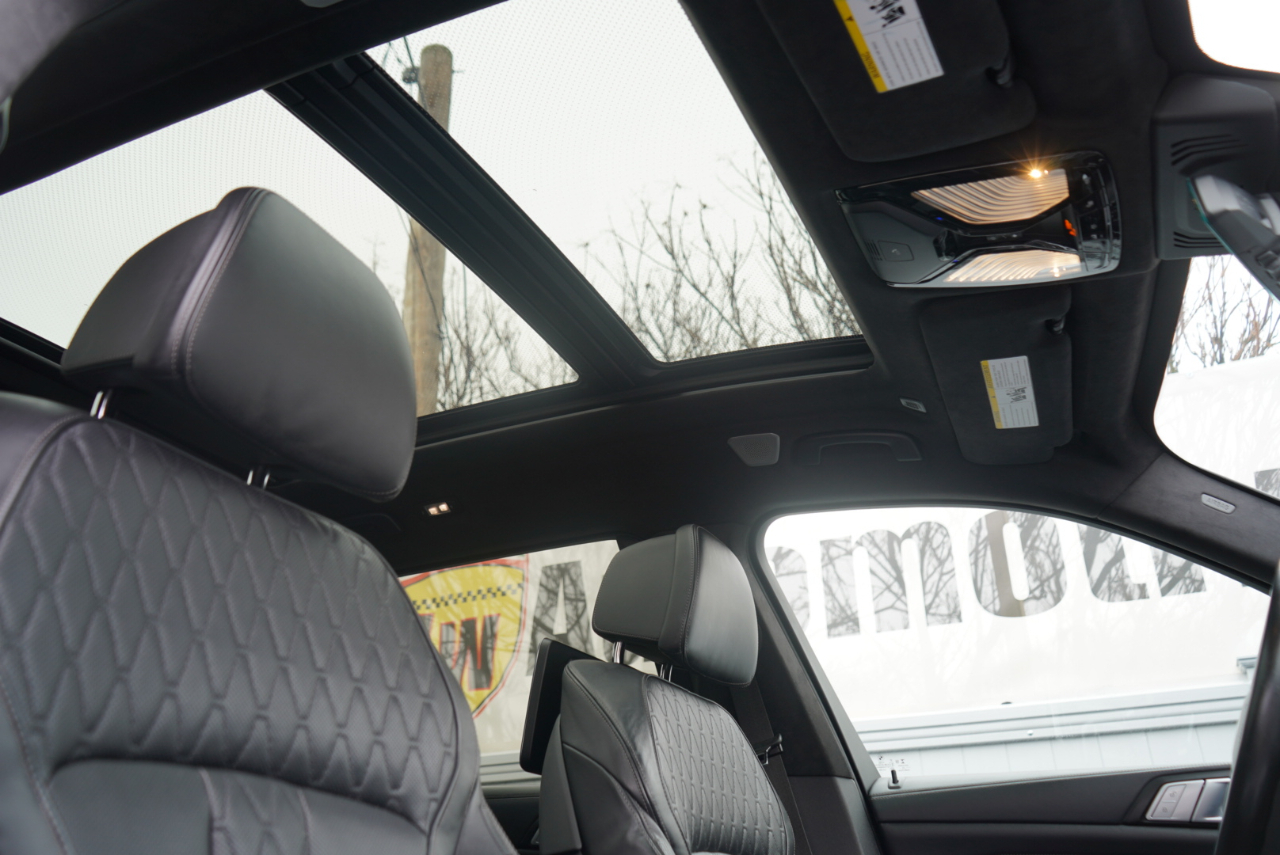 BMW X7 ALPINA XB7 Sports Activity Vehicle 2022