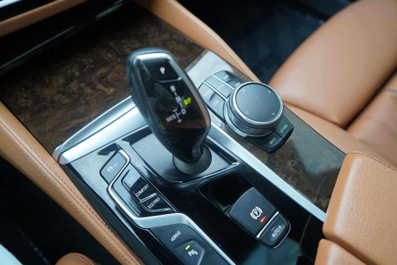 BMW 5 Series 530e xDrive iPerformance Plug-In Hybrid 2018