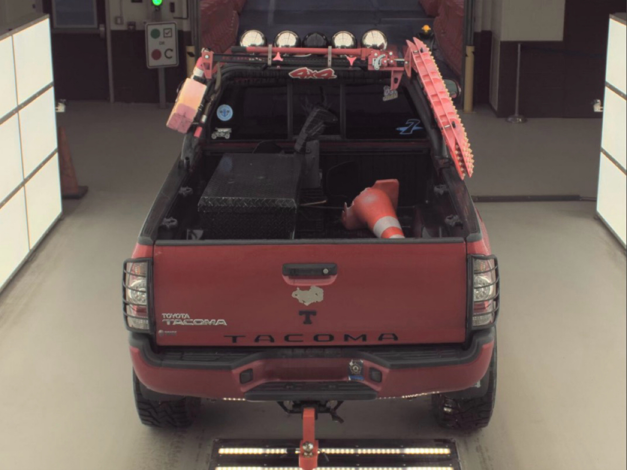 Toyota Tacoma 4WD Access Cab I4 AT (Natl) 2015