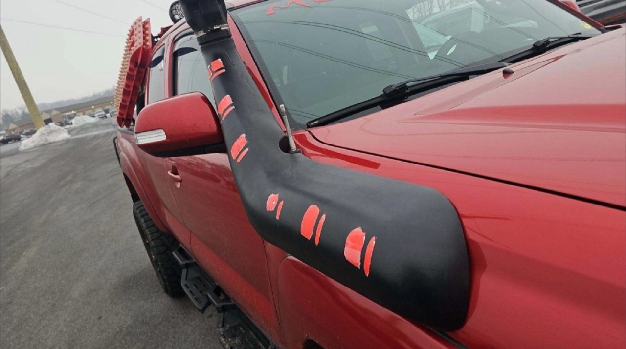 Toyota Tacoma 4WD Access Cab I4 AT (Natl) 2015