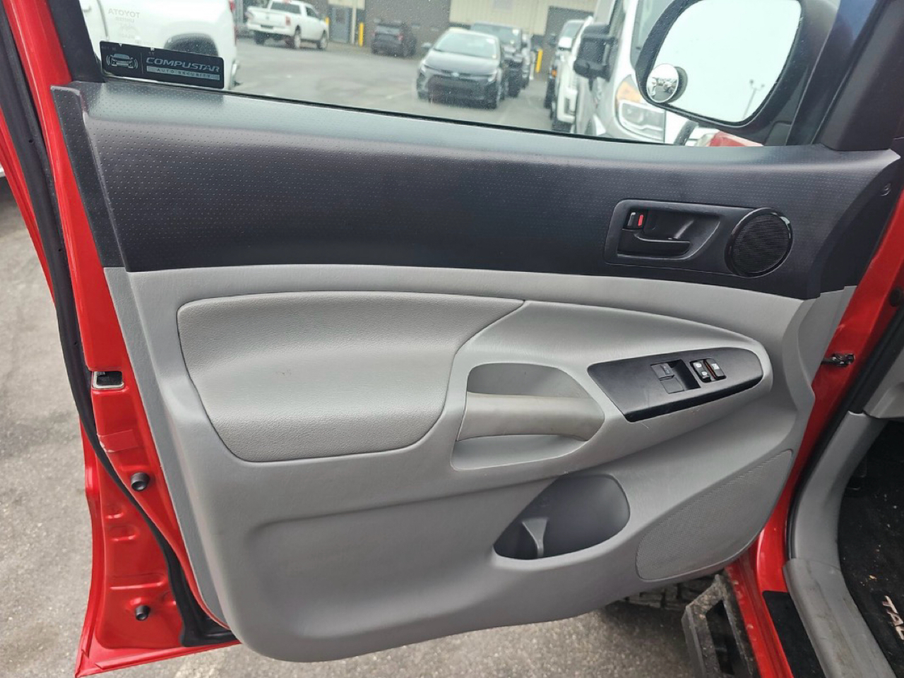 Toyota Tacoma 4WD Access Cab I4 AT (Natl) 2015