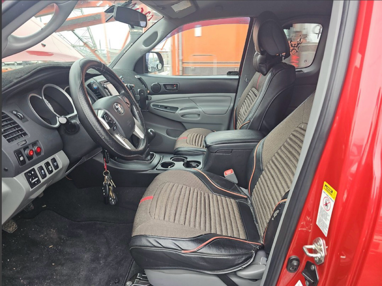 Toyota Tacoma 4WD Access Cab I4 AT (Natl) 2015