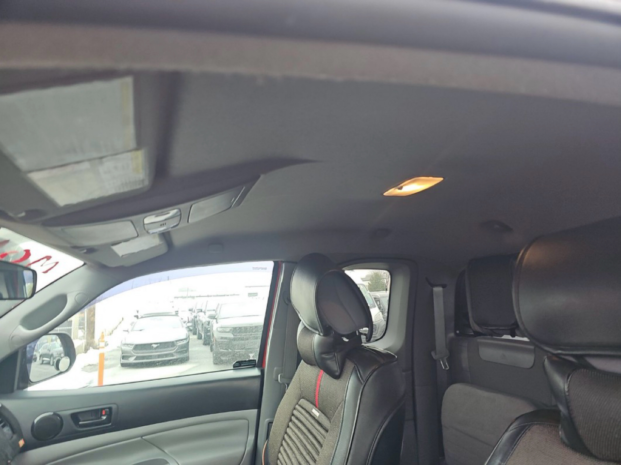 Toyota Tacoma 4WD Access Cab I4 AT (Natl) 2015