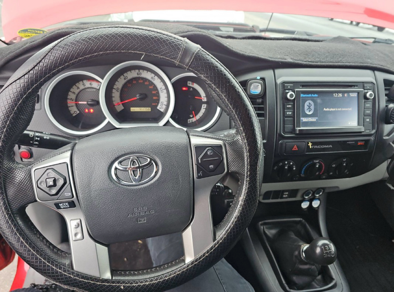 Toyota Tacoma 4WD Access Cab I4 AT (Natl) 2015