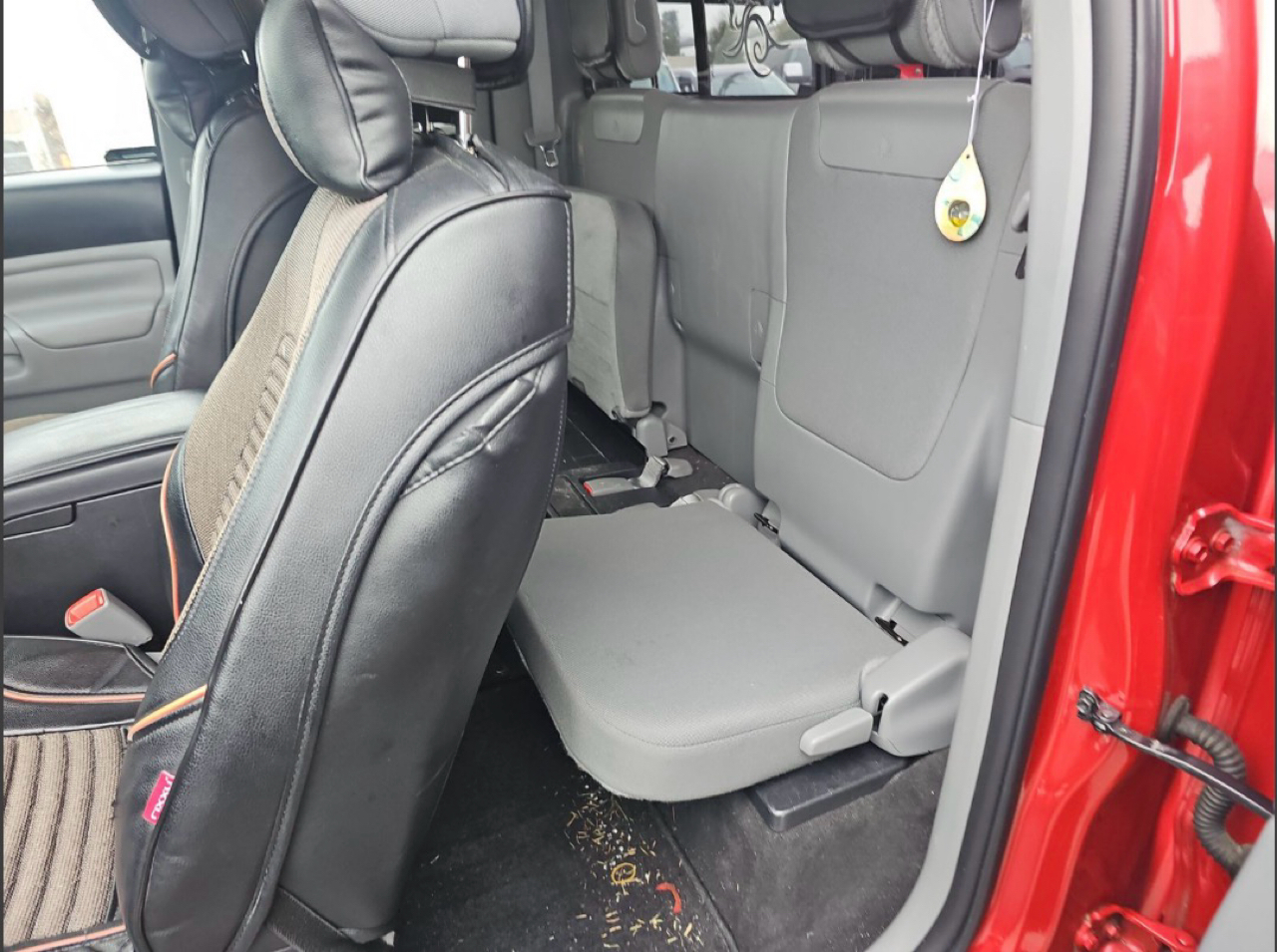 Toyota Tacoma 4WD Access Cab I4 AT (Natl) 2015