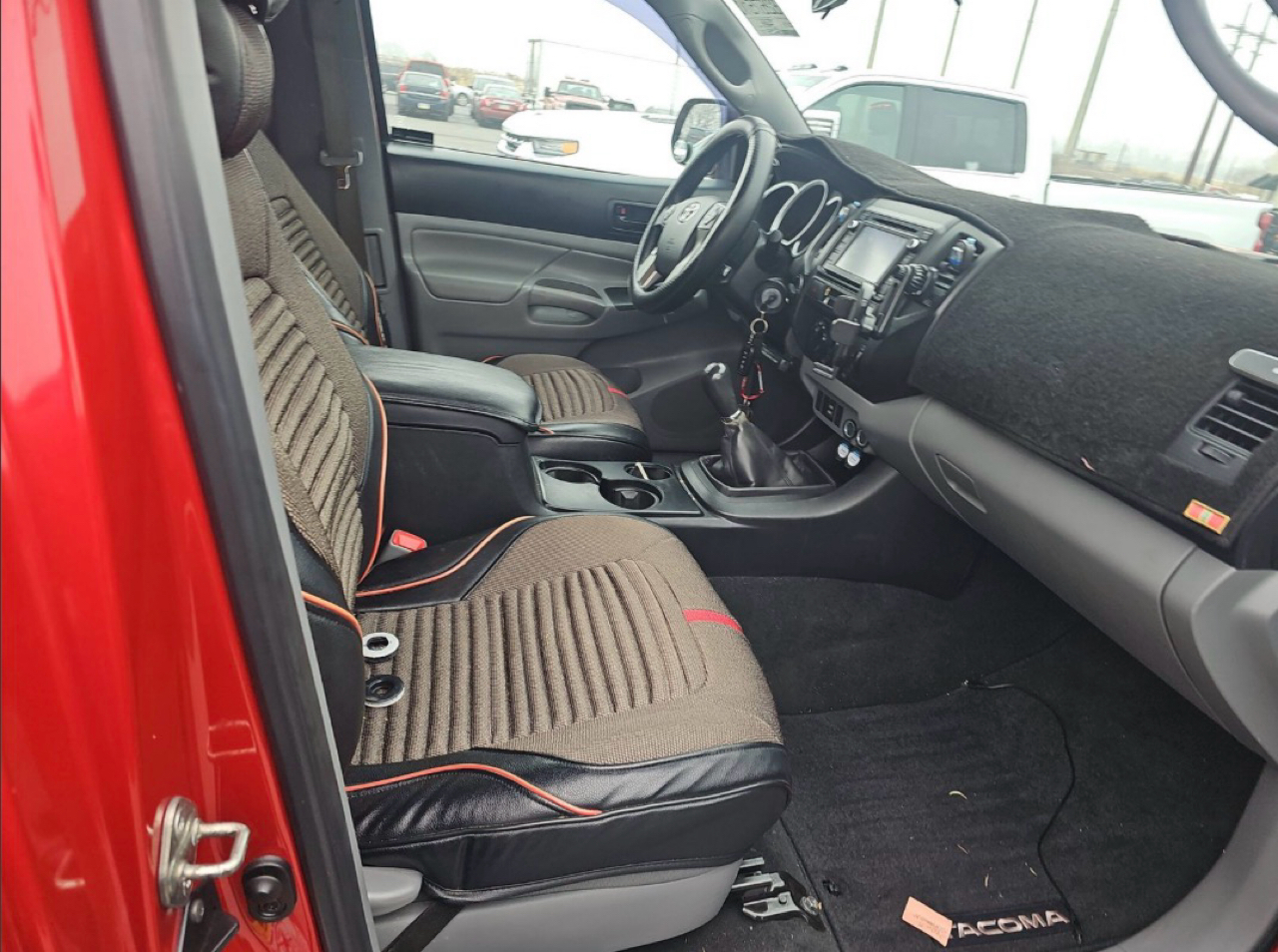 Toyota Tacoma 4WD Access Cab I4 AT (Natl) 2015