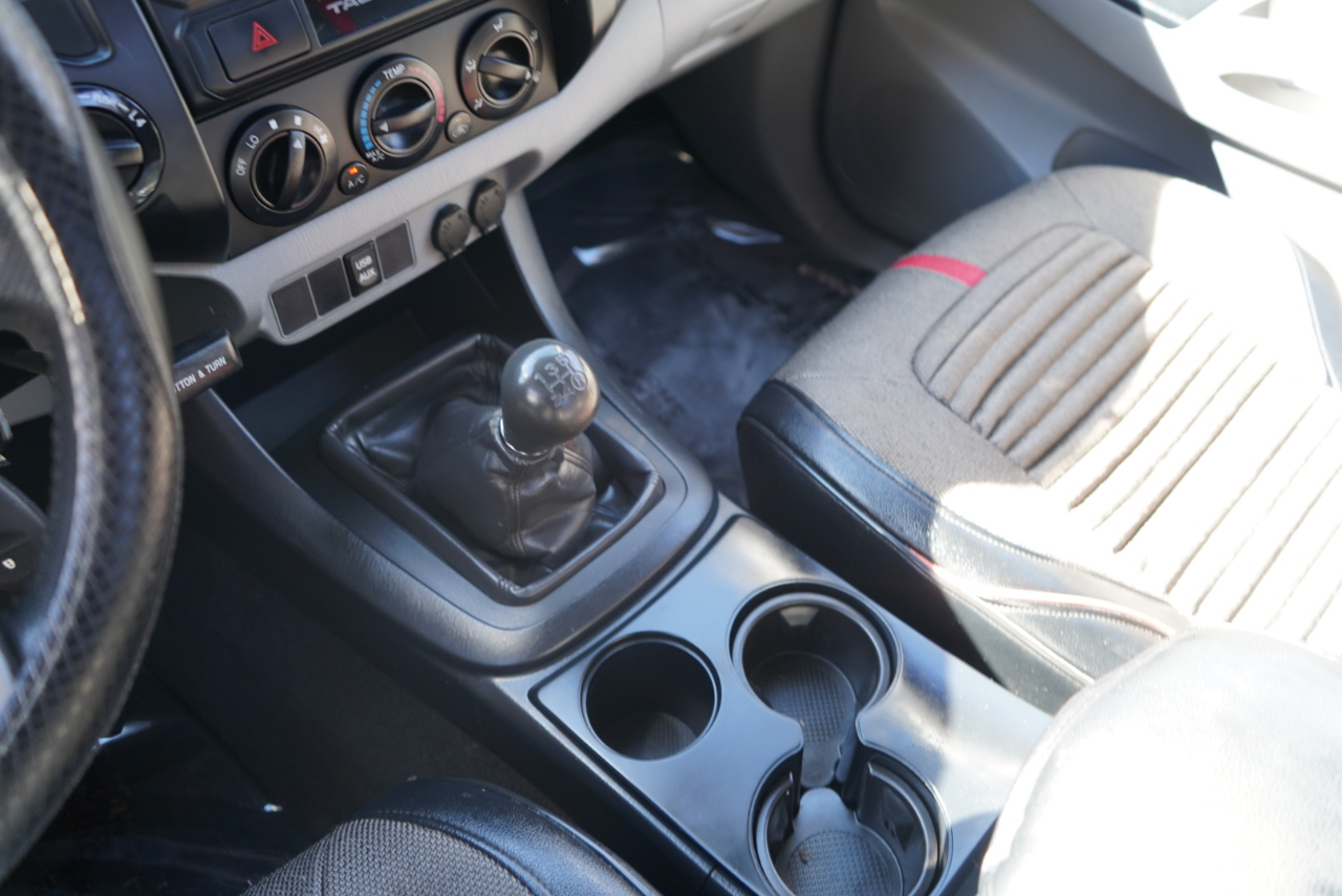 Toyota Tacoma 4WD Access Cab I4 AT (Natl) 2015