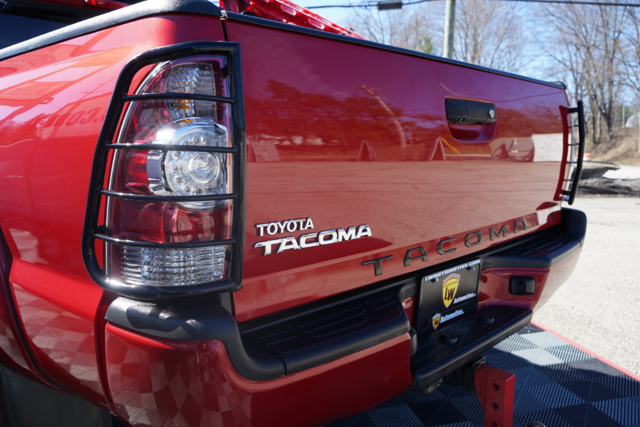 Toyota Tacoma 4WD Access Cab I4 AT (Natl) 2015