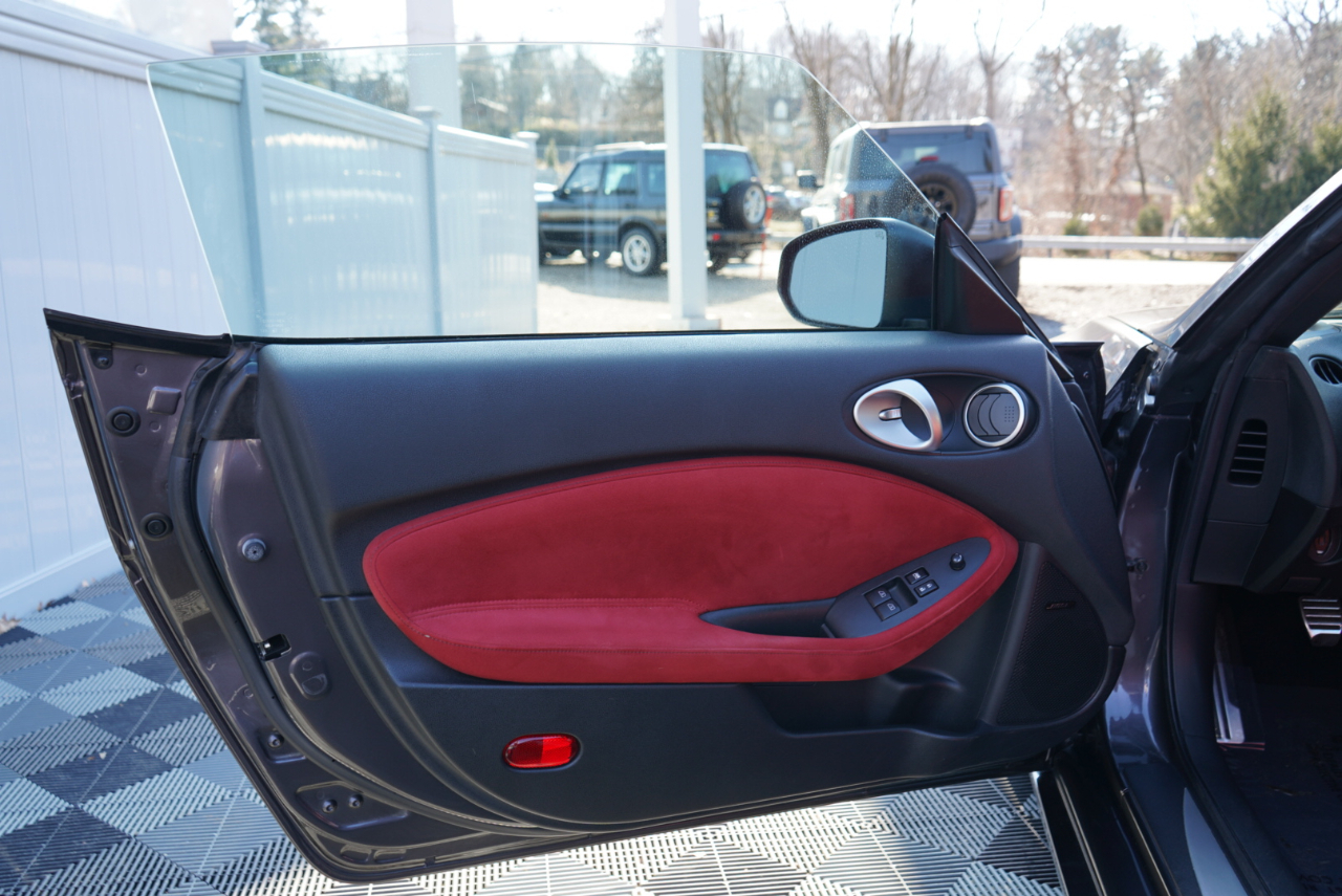 Nissan 370Z 2dr Cpe Manual Touring 2010