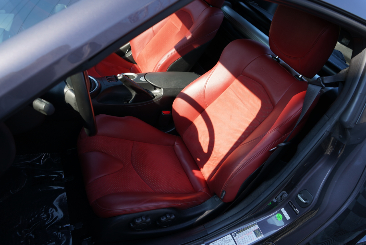 Nissan 370Z 2dr Cpe Manual Touring 2010