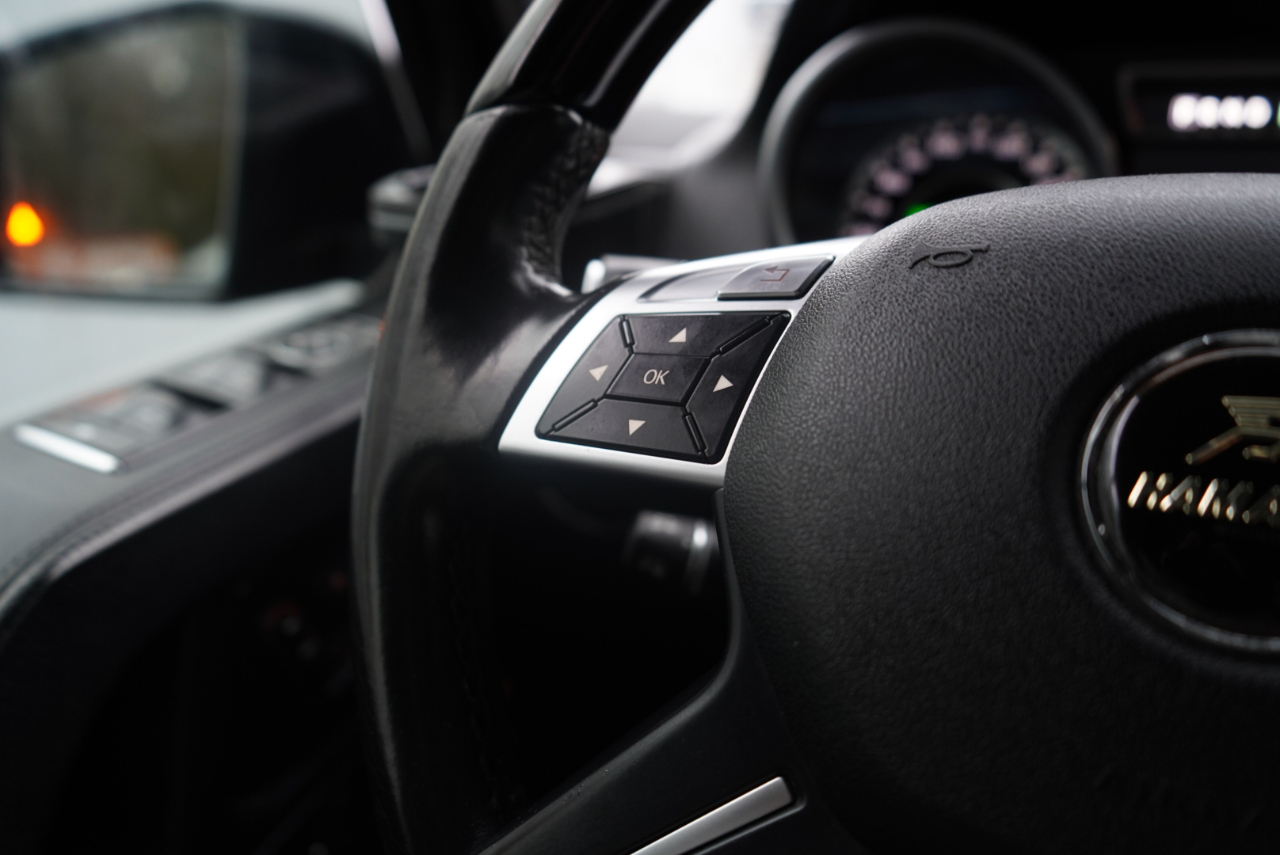 Mercedes-Benz G-Class 4MATIC 4dr G 63 AMG 2013