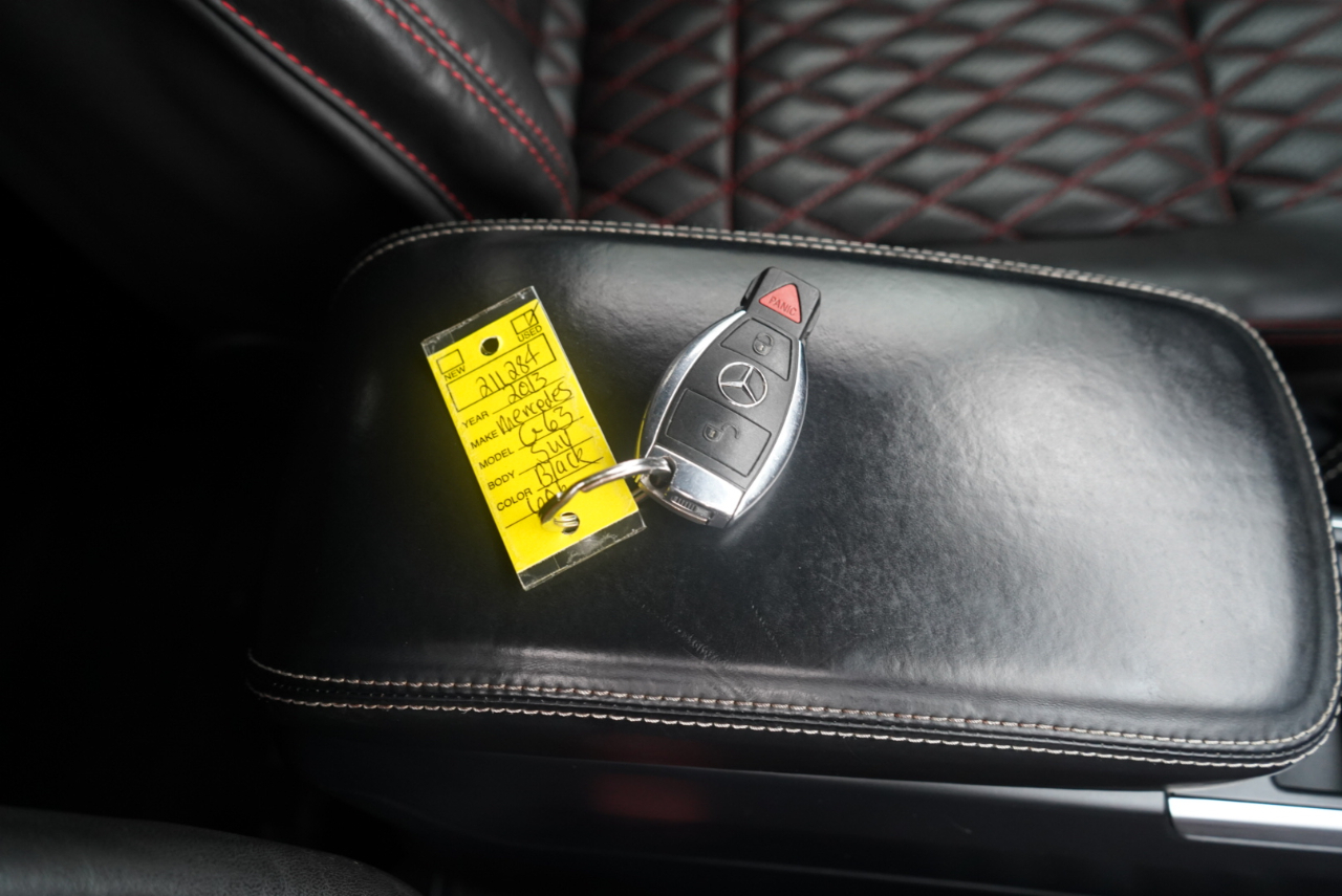 Mercedes-Benz G-Class 4MATIC 4dr G 63 AMG 2013