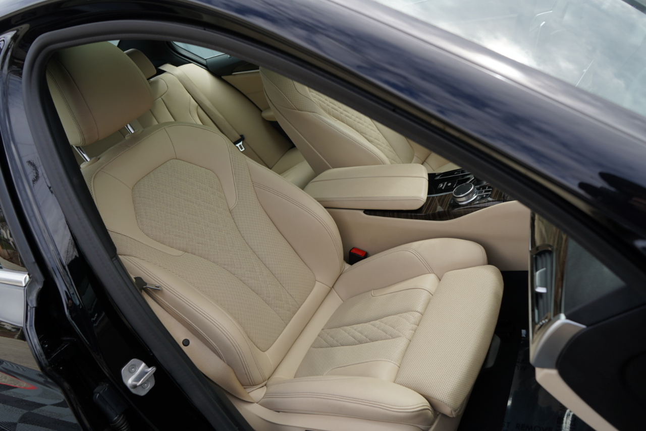 BMW 5 Series 530i xDrive Sedan 2021