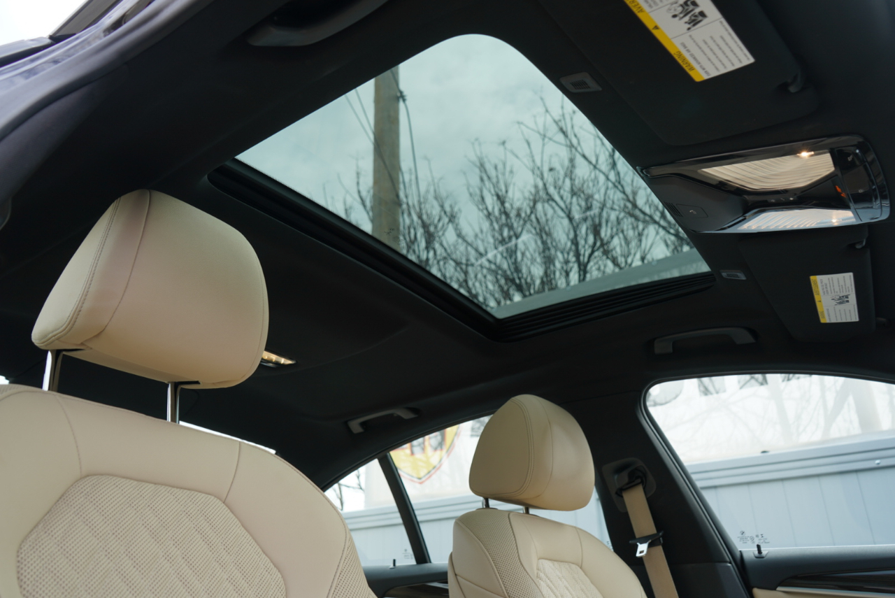 BMW 5 Series 530i xDrive Sedan 2021