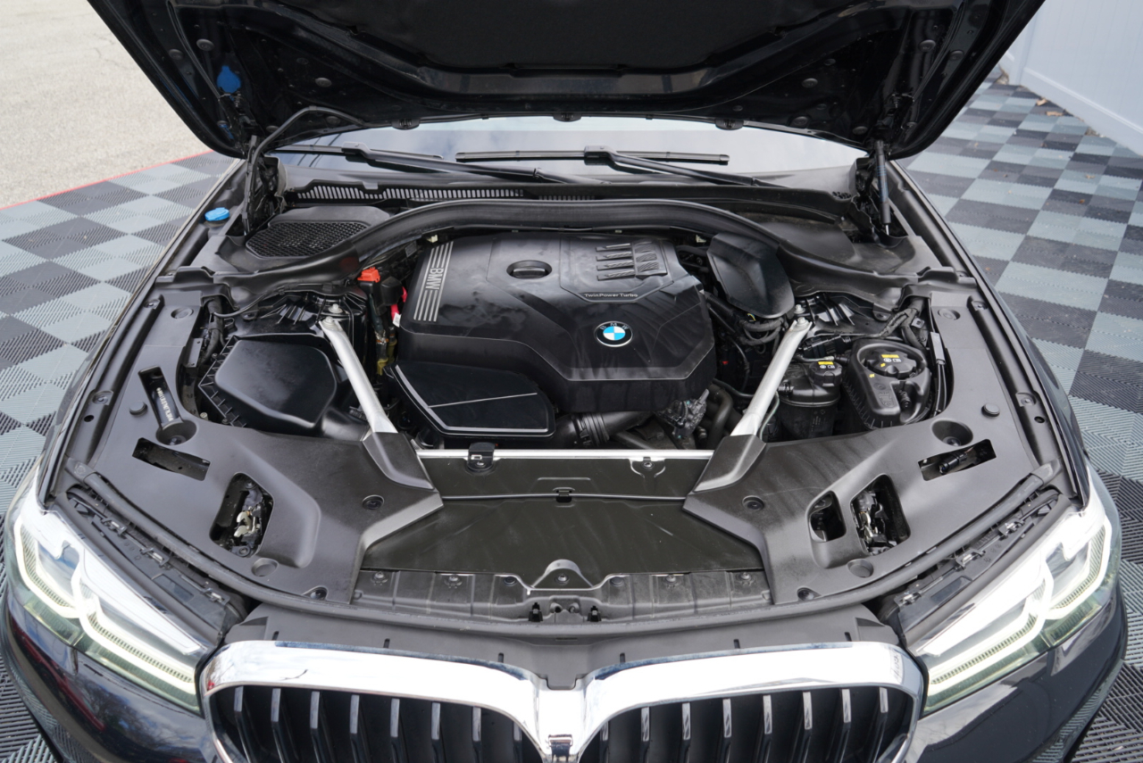 BMW 5 Series 530i xDrive Sedan 2021